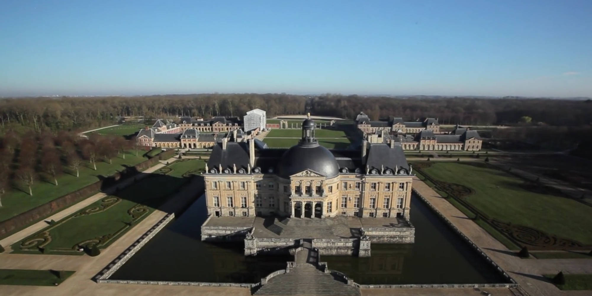 skydrone video aerienne par drone chateau